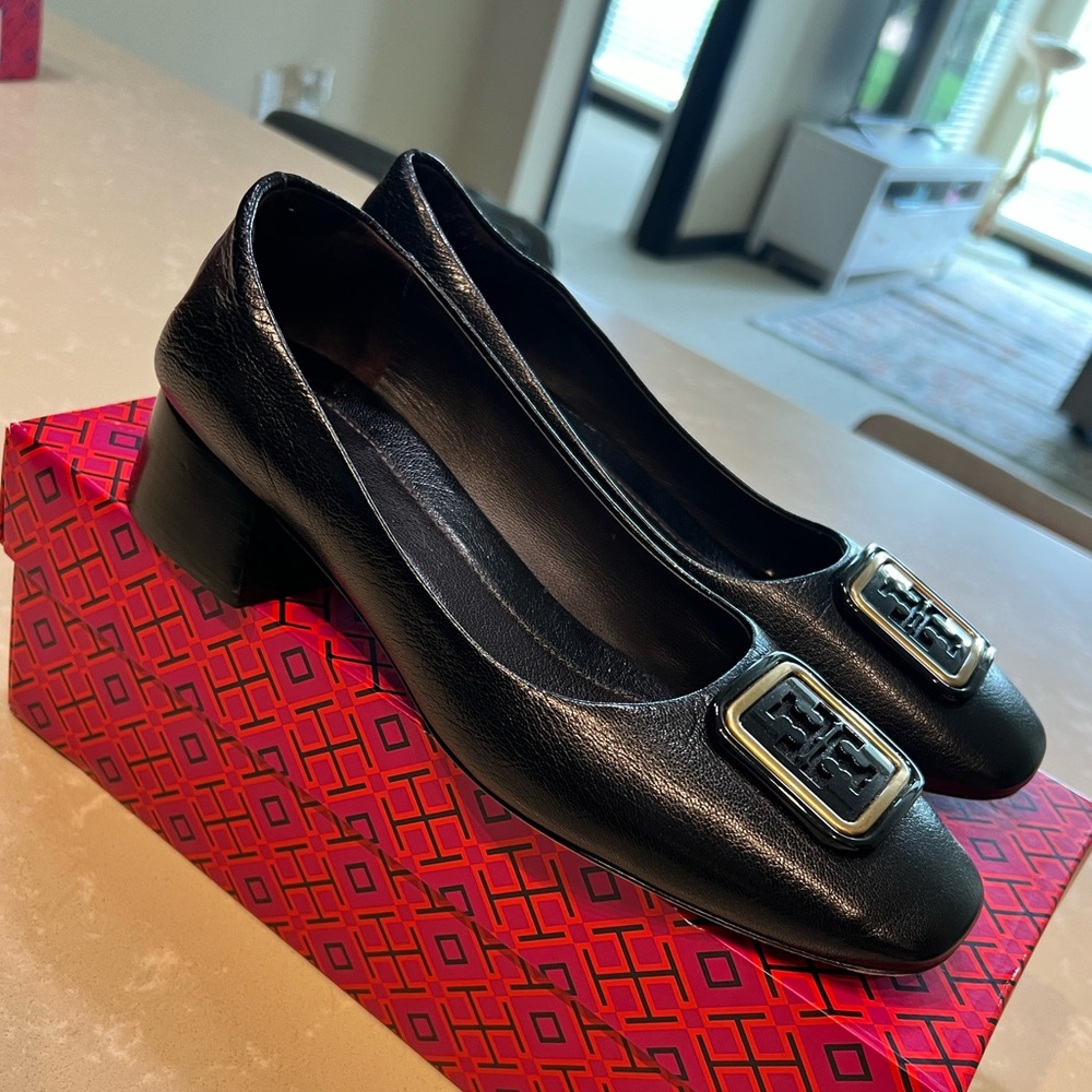 Tory Burch Georgia Pump - size 7